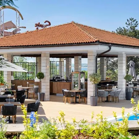 Mynook Santa Marina 2-bedroom Apartman *