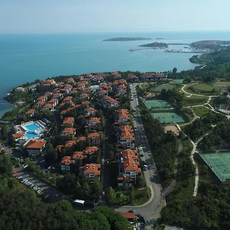 Mynook Santa Marina 2-bedroom Apartment *